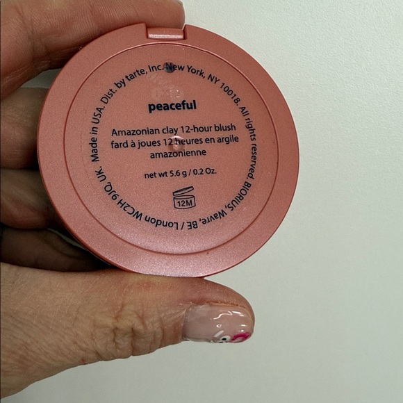 Tarte blush - Picture 3 of 3